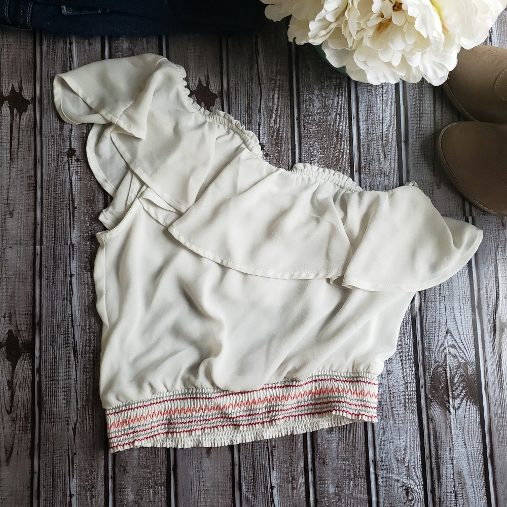 Candie's One-Shoulder Crop Top